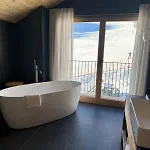 Alpeluce Mountain Apartment