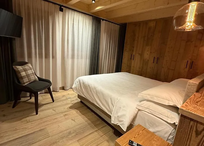 Alpeluce Mountain * אראבה